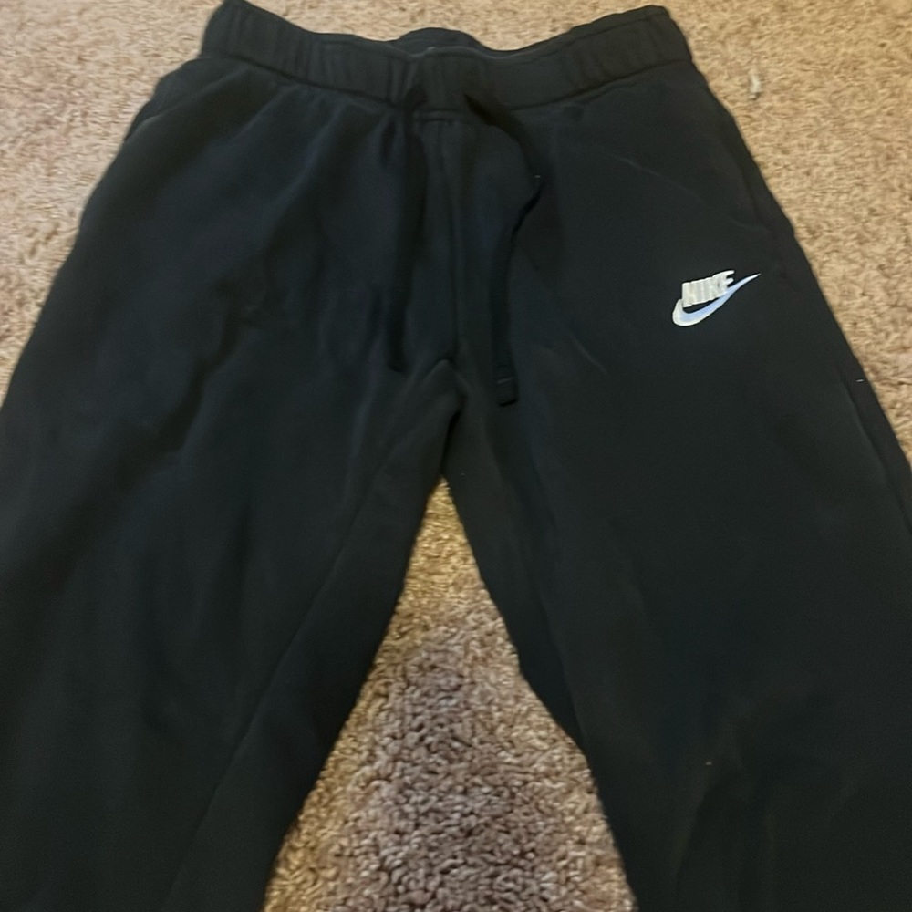 black nike women’s joggers~